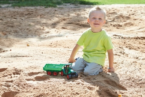 Truckies traktor s vlečkou