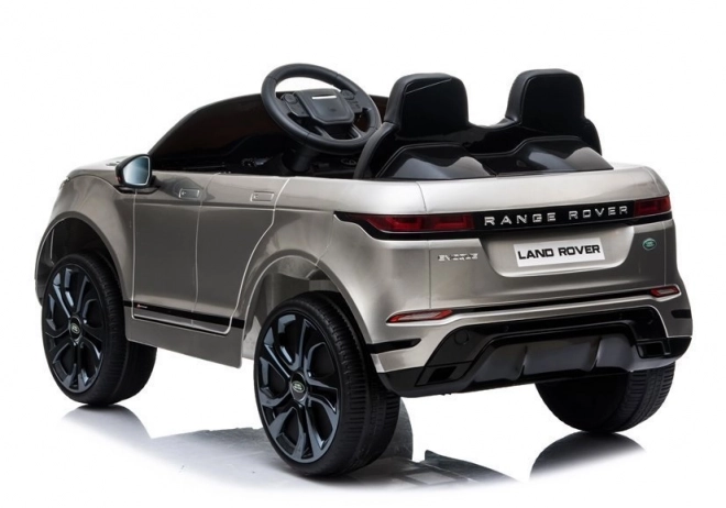 Auto na akumulátor Range Rover Evoque zo strieborného laku