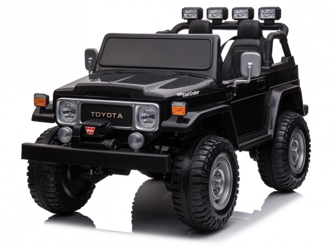 Detské elektrické auto Toyota Land Cruiser – Čierna