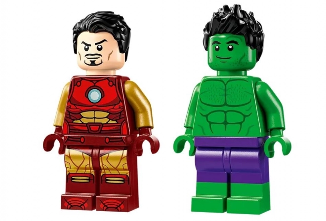 Iron Man s motorkou a Hulk LEGO stavebnica