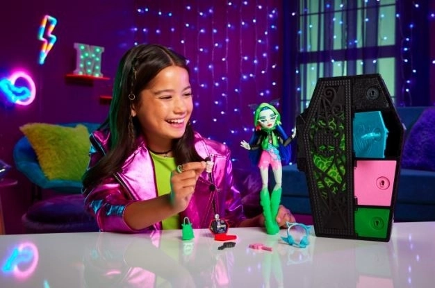 Panenka Monster High Skulltimate Secrets Neon – Ghoulia Yelps