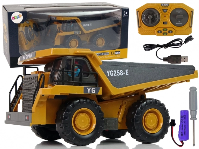 Z diaľkovo ovládaný sklápač s robotickou náveskou
