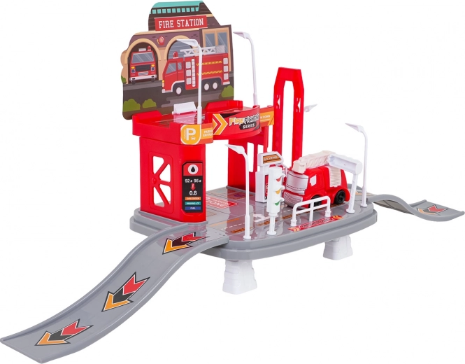 Dvojposchodová požiarná stanica s výťahom a rampami