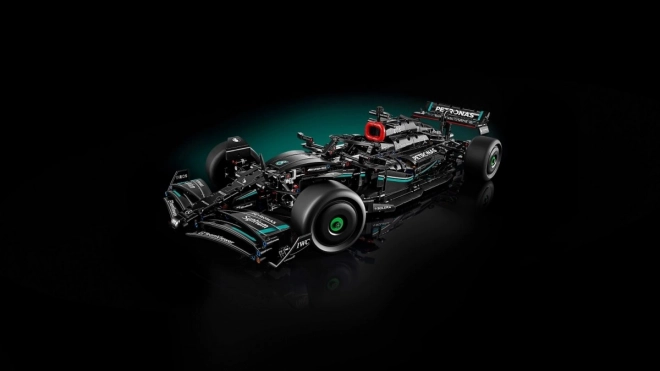 Lego Technic Mercedes-AMG F1 W14 E Performance