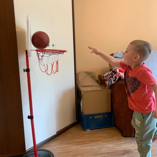 Set hier basketbal a strelnica s nastaviteľnou výškou tabule