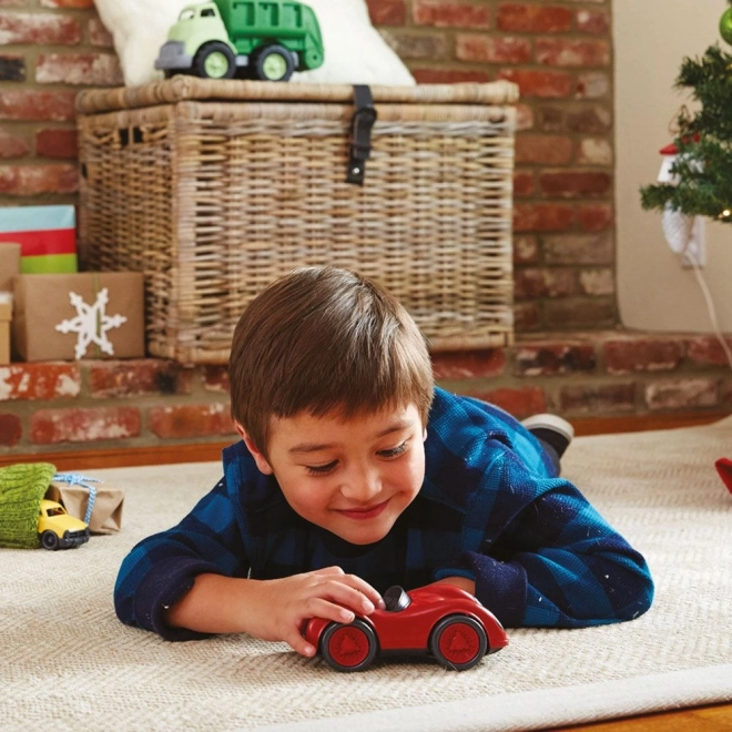 Zelené hračky závodné auto červené