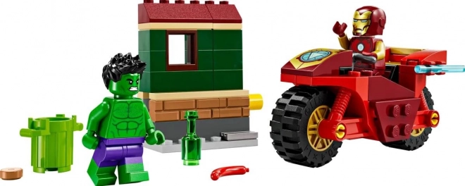 Iron Man s motorkou a Hulk LEGO stavebnica