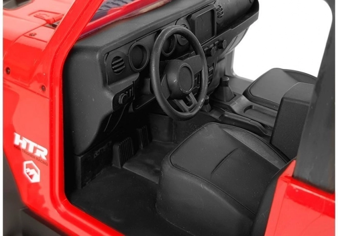 Červený diaľkovo ovládaný terénny Jeep