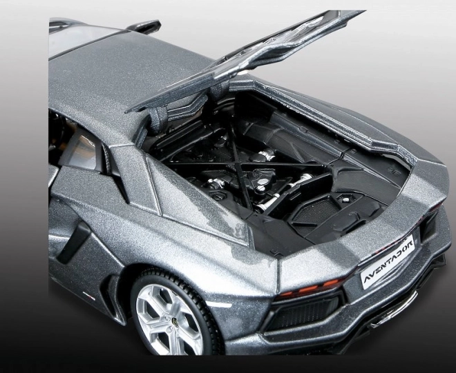 Kovový model Lamborghini Aventador 1:24 na skladanie