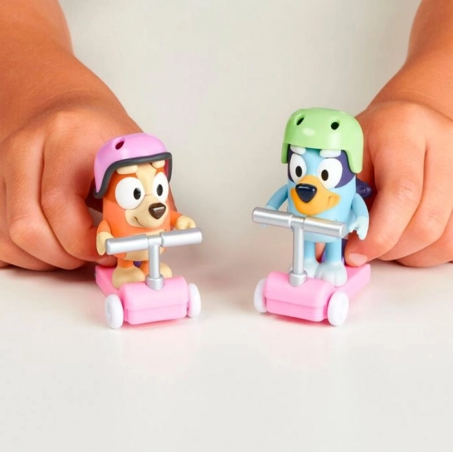 Bluey Jazda na kolobežke
