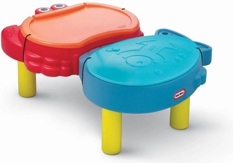 2 v 1: voda aj piesok v jednom stolíku