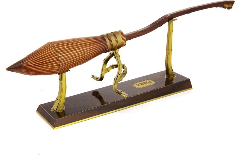 Realistická kovová replika Nimbus 2000