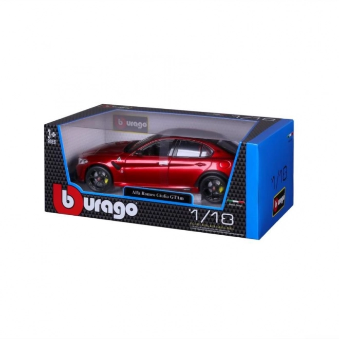 Model Bburago Alfa Romeo Giulia GTAm v červenej metalíze