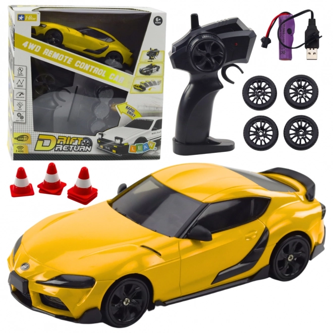 Žlté diaľkovo ovládané driftovacie auto 4WD
