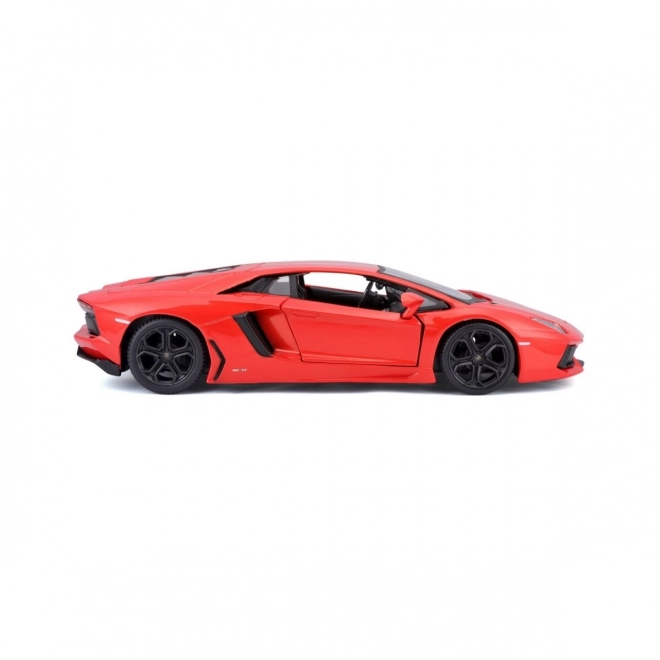 Kovový model Lamborghini Aventador Coupé 1:24