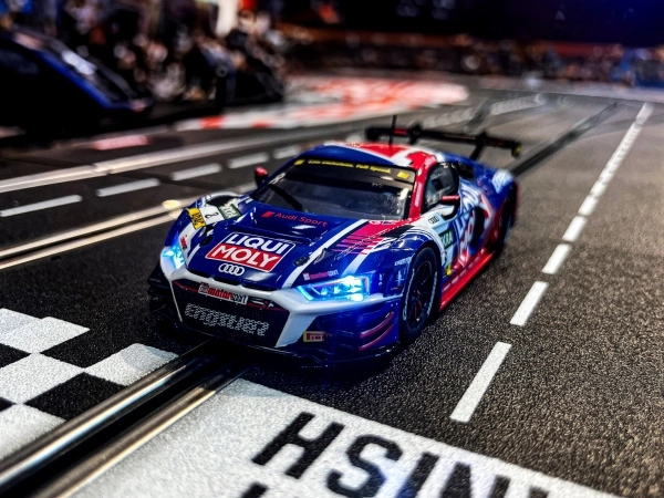 Realistické osvetlenie pre pretekársku atmosféru