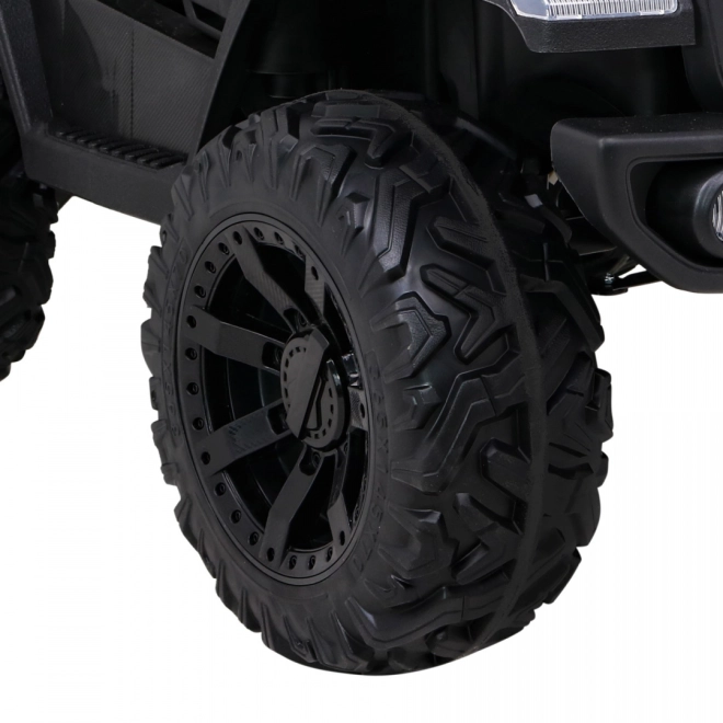 Pohon 4x4 a veľké EVA kolesá