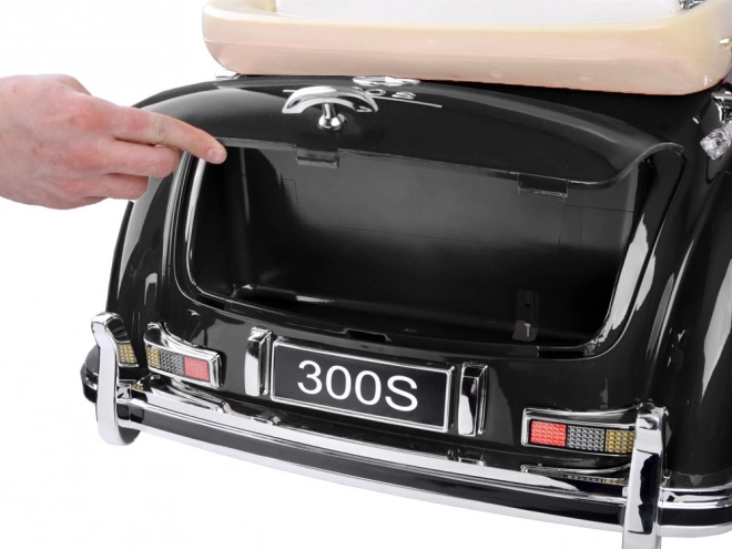 Štýlové licencované auto s diaľkovým ovládaním od MERCEDES S300 – Čierna