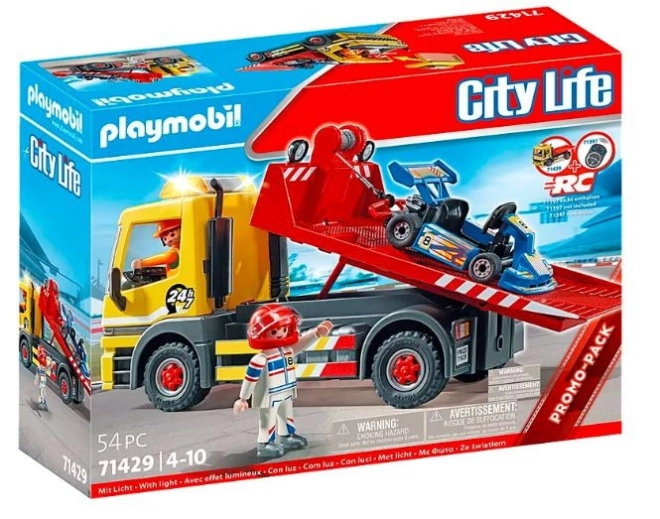 Odťahové auto s blikajúcimi svetlami