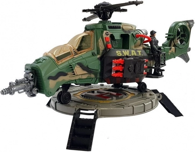 Veľký vrtuľník SWAT so zvukovou signalizáciou