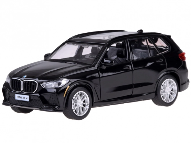 Kolekcionérsky model BMW X5M s kovovou karosériou a svetelnými a zvukovými efektami