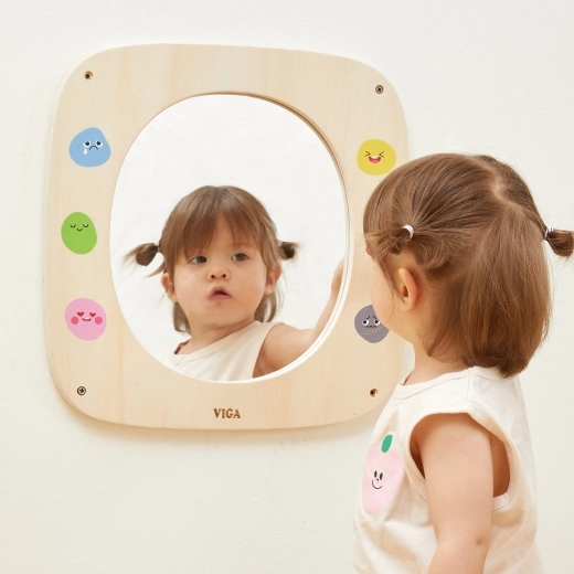 Hravé emotikony na učenie emócií