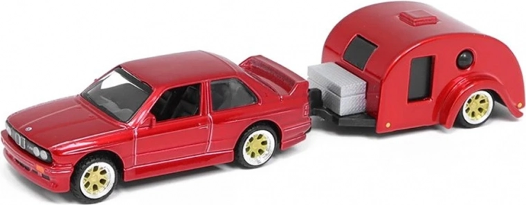 Kovová karoséria a odolná konštrukcia