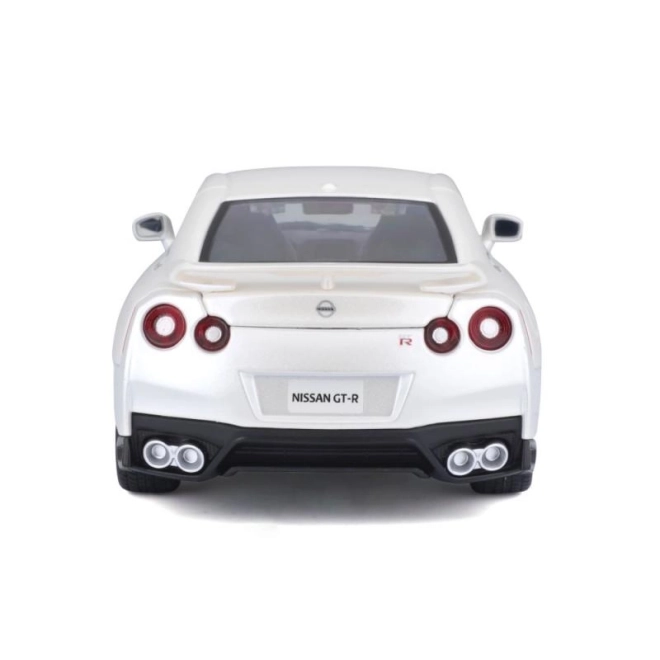 Bburago 1:24 Nissan GT-R Metallic 18-21082 – Biela