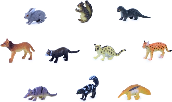 10 realistických mini figúrok