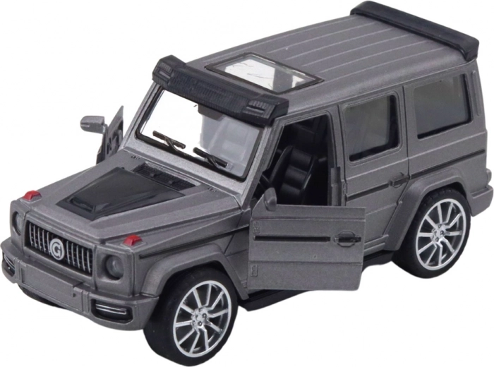 Otváracie dvere a realistický interiér