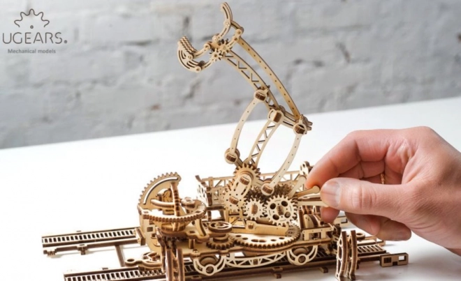 Ugears 3D drevené mechanické puzzle Mechanical Town Železničné prekladište