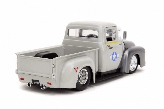 Jada Toys: Street Fighter 1956 Ford Pickup 1:24