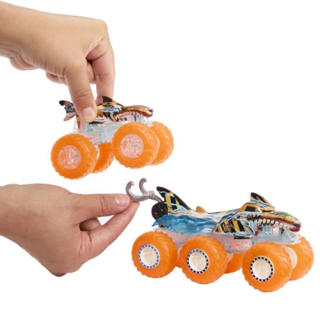 Tahač a Truck Hot Wheels Power Smashers