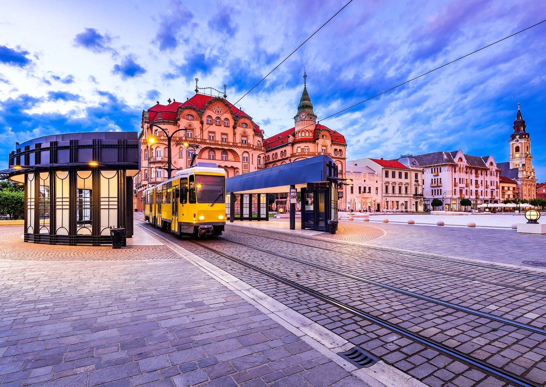E-shop ENJOY Náměstí Union Oradea Rumunsko 1000 dielov