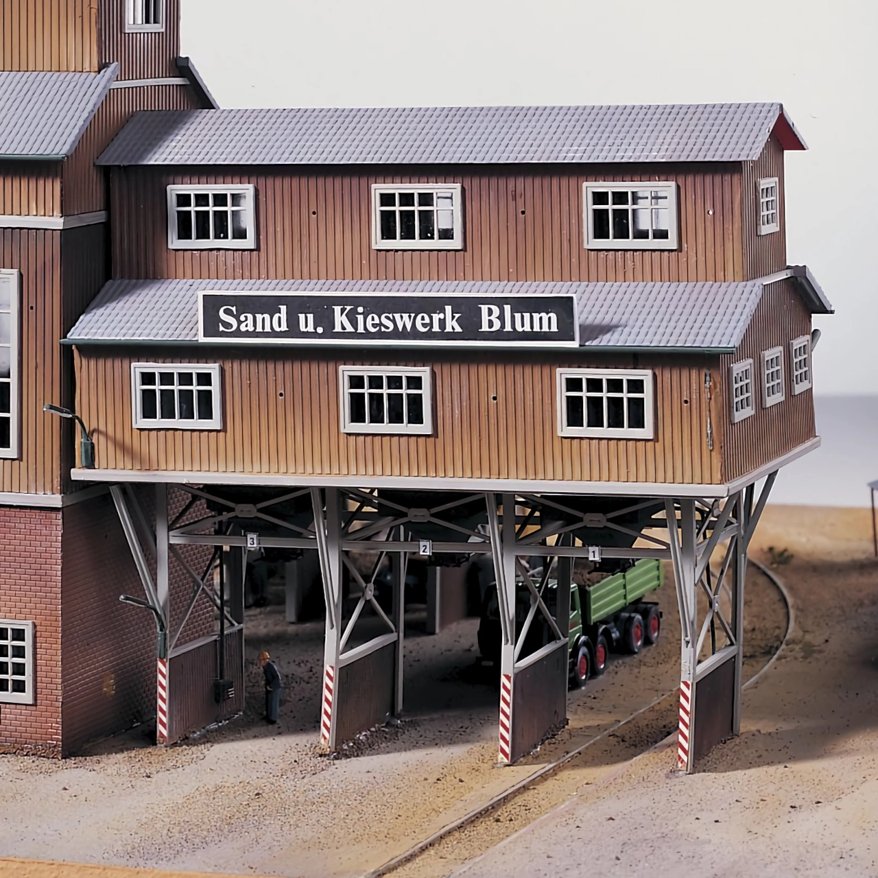 Piko Authentic Edition Nakládací můstek pískovny E. Blum 61123