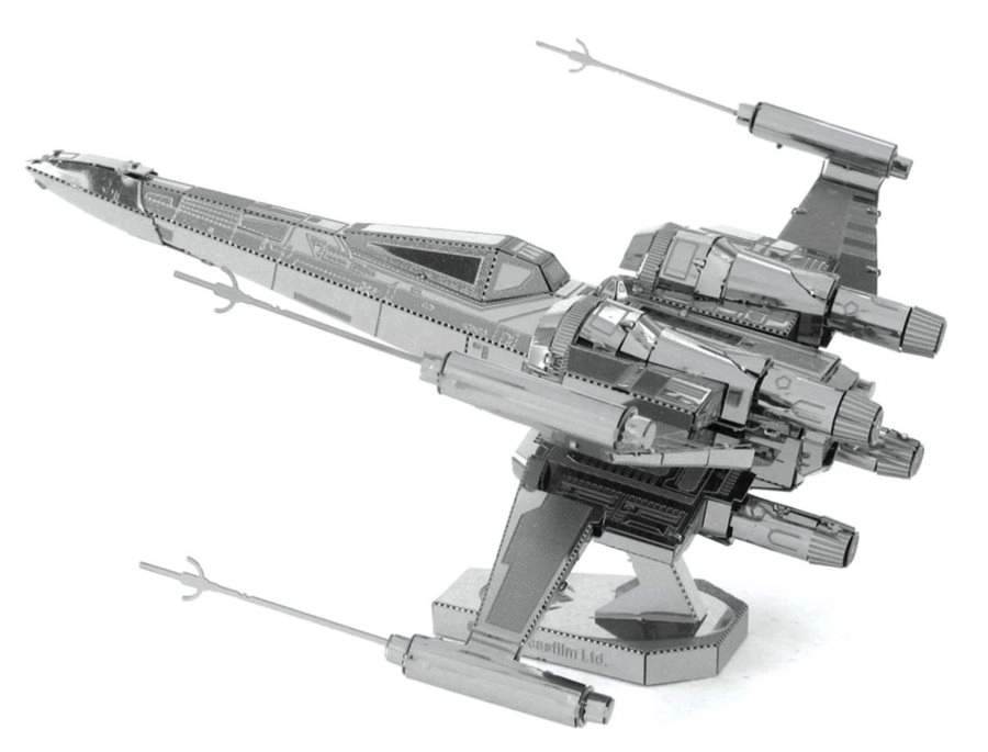 E-shop Metal Earth Luxusná oceľová stavebnica Star Wars EP 7 PD stíhačka X-Wing