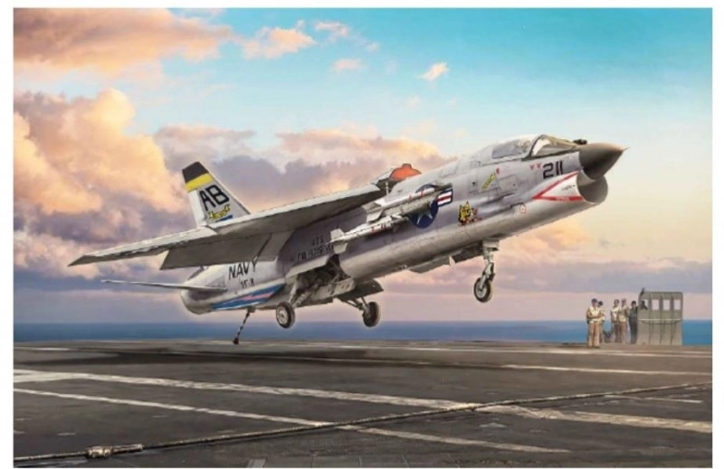 Italeri F-8E Crusader Model Kit letadlo 1456 1:72