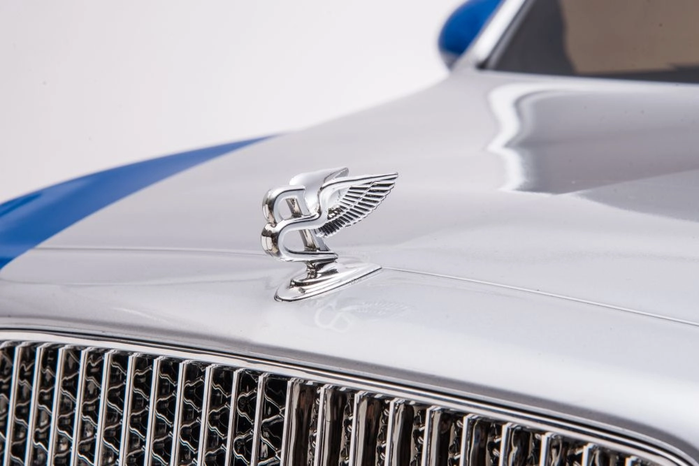 E-shop Lean Cars Elektrická autíčko Bentley Mulsanne 2x45W batéria 12V7Ah 2024 lakované modrá