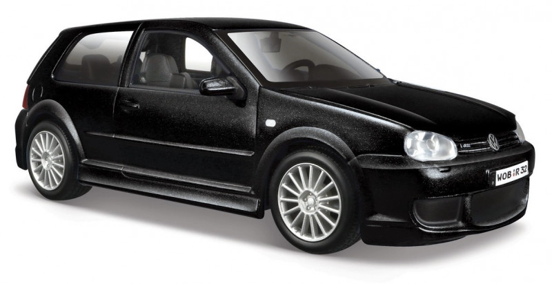 Maisto Volkswagen Golf R32 matně černá 1:24