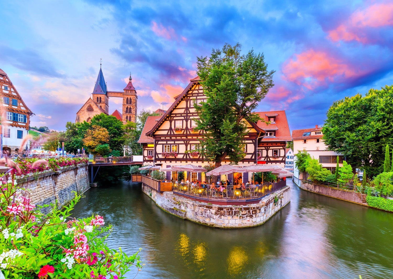 E-shop Enjoy Esslingen am Neckar Nemecko 1000 dielov