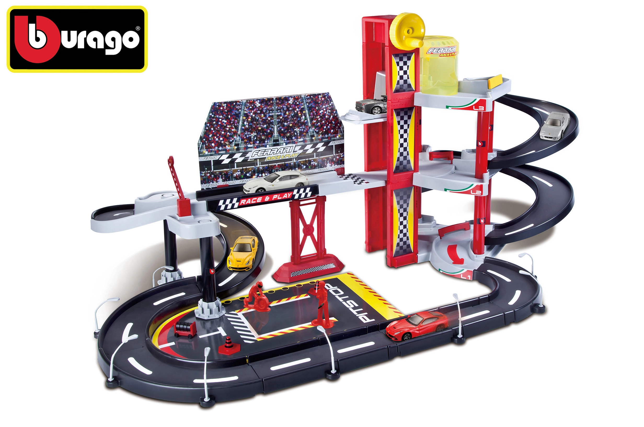 E-shop Bburago Ferrari Race & Play – garáž so závodnou dráhou a autíčkom 1:43
