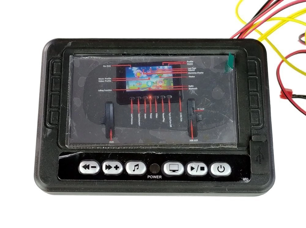 E-shop Lean Toys Hudobný panel LCD MP4 pre Range Rover DK-RR999