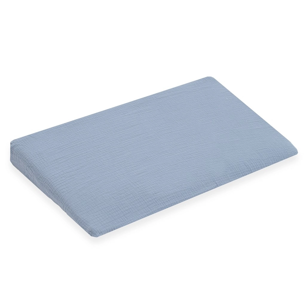 Mušelínový poťah na detský vankúš – klin NEW BABY Standard 59×37 cm, modrý