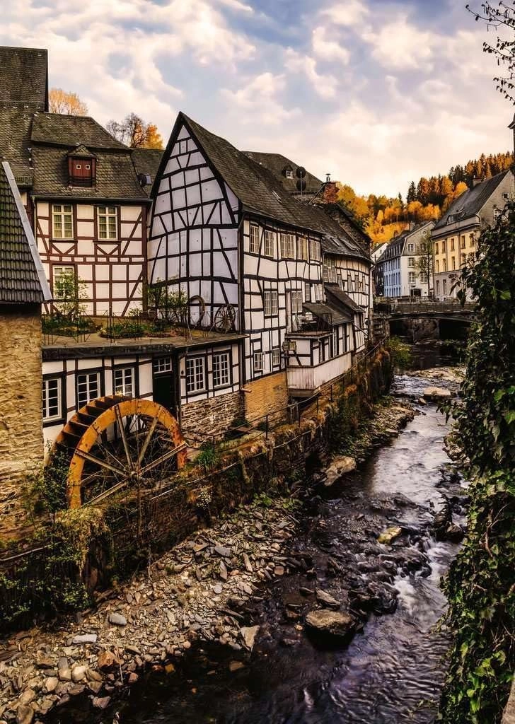 E-shop RAVENSBURGER Monschau Eifel 1000 dielov