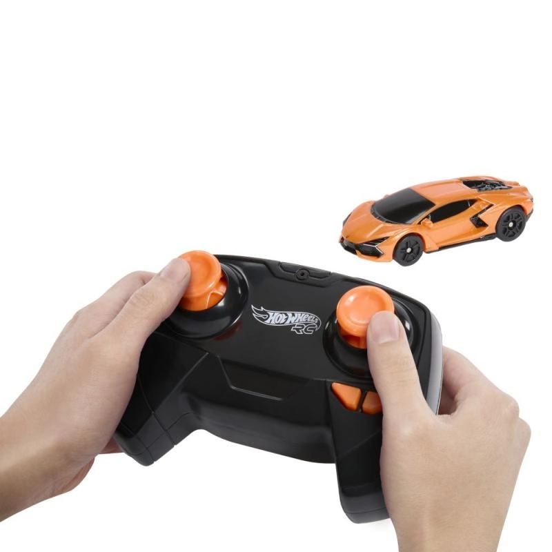Hot Wheels RC Lamborghini Revuelto 1:64