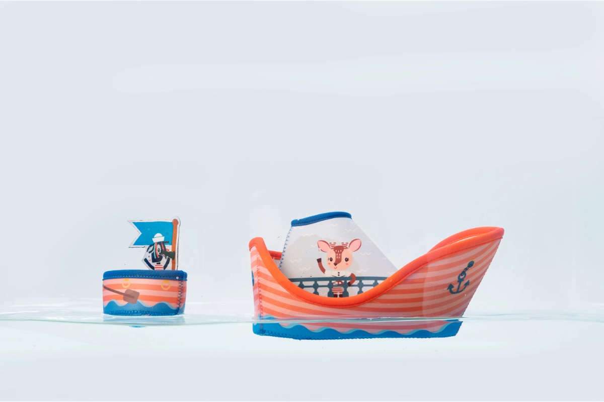 E-shop Lilliputiens - pirátska loď leva Jacka - hračka do vody