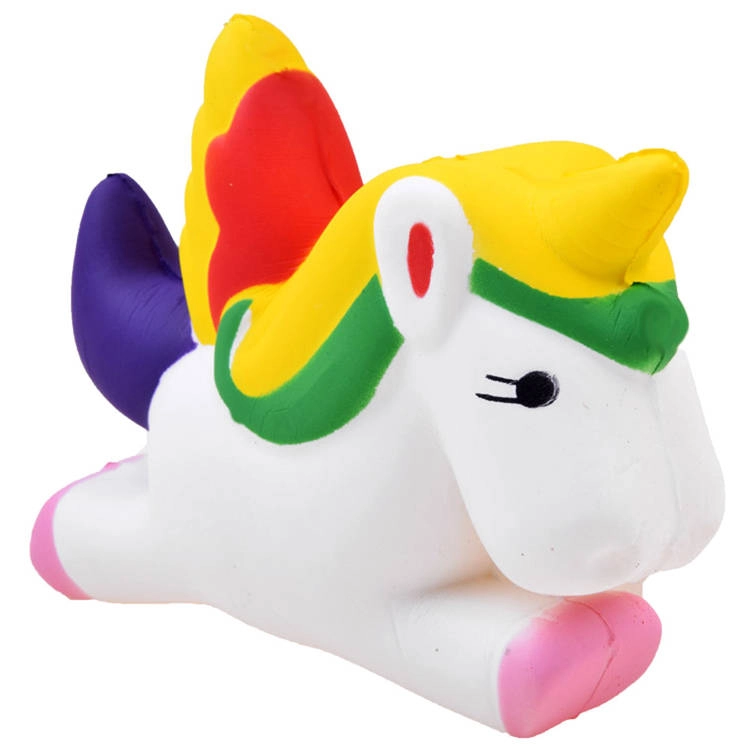 E-shop Penený antistresový jednorožec PEGAS – mačkacia squishy hračka