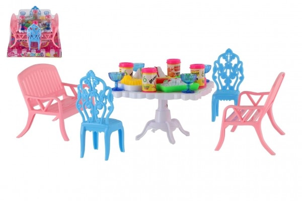 E-shop Teddies Nábytok pre bábiky/stôl a stoličky plast, 4 farby