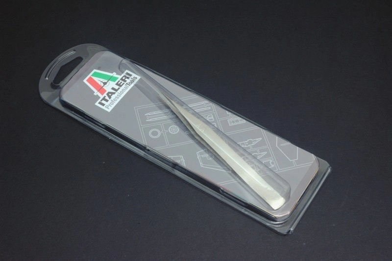 E-shop Refectocil Precision Brow Tweezer profesionální pinzeta 95 mm zkosená