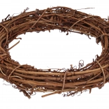 Dekoračný veniec z ratanu s priemerom 20 cm
